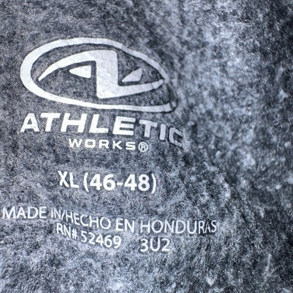 Athletic Works Crewneck Sweatshirt, XL - Picture 2 of 2
